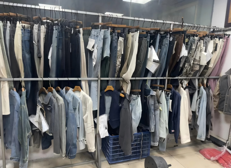 denim-jeans-jackets-factory